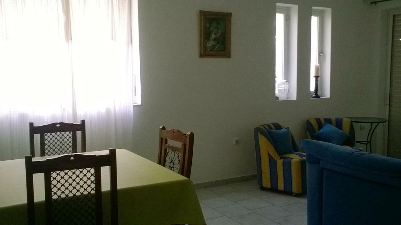 Apartmán Nireos Proteos 20 Rafína Exteriér fotografie
